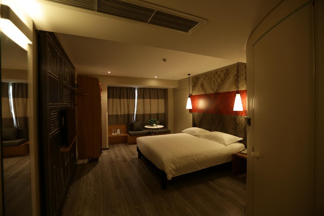 מלון Ibis Chengdu West Jingcui Road מראה חיצוני תמונה