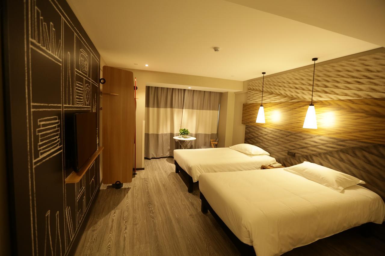 מלון Ibis Chengdu West Jingcui Road מראה חיצוני תמונה